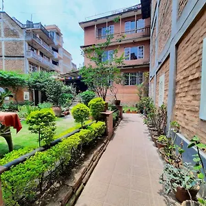 Pradhan House - With Garden Bed and breakfast